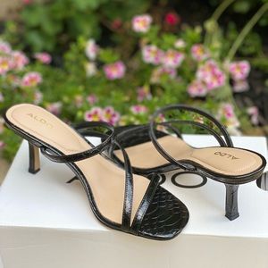 Black Croc Embossed 90’s Style Heels